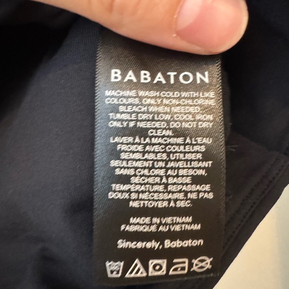 Aritzia Contour Crew Cropped T-shirt Black- Size L - Picture 5 of 7